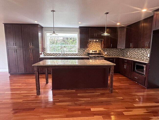 Photo - Stunning 3 bedroom + Den with Large Yard!