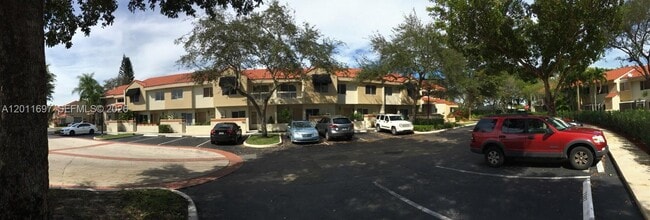 Building Photo - 7885 NW 7th Ct