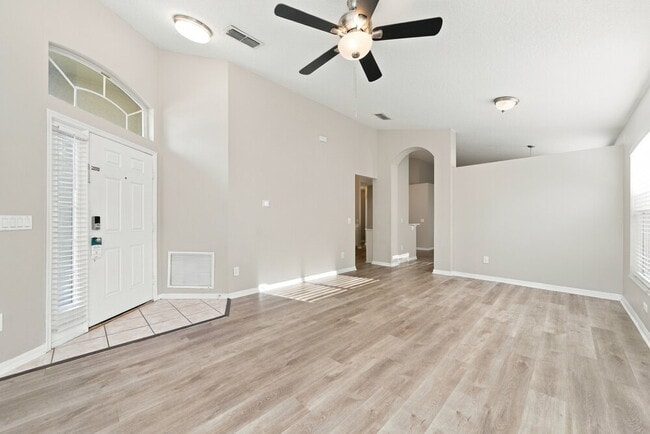 813 Rogers Ct