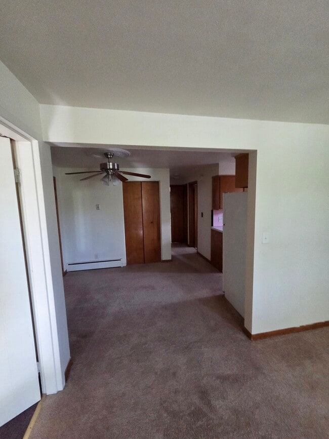 Photo - 70 Mallory Rd Unit Apartment 4