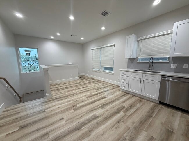 Photo - 9905 Excaliburs Ct