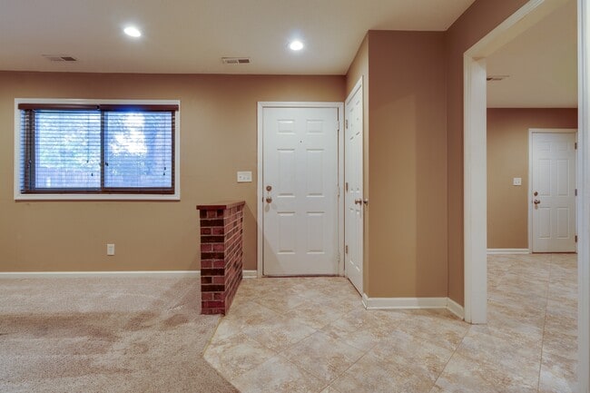 Photo - 2808 Ridge Ct Townhome