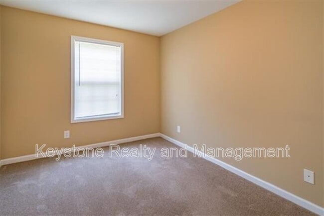 Photo - 1721 Thistlewood Dr