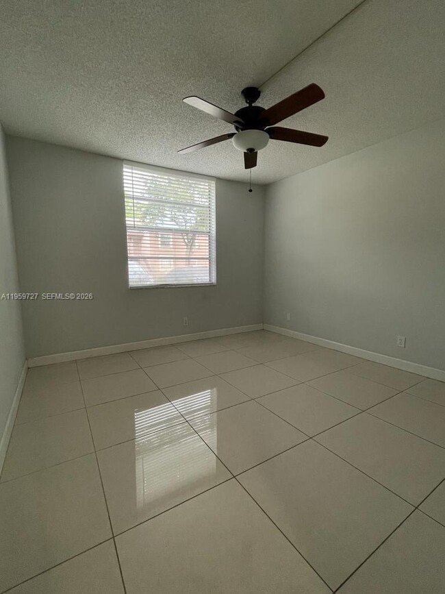 Photo - 960 NW 80th Ave Unit 103