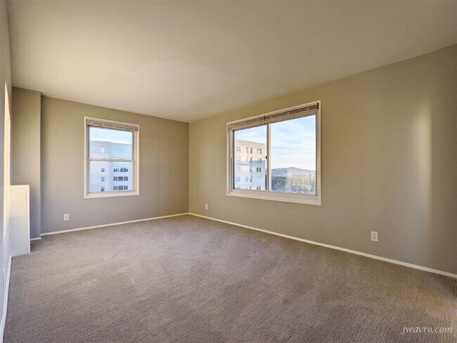 Photo - 355 Serrano Dr Unidad 10-K