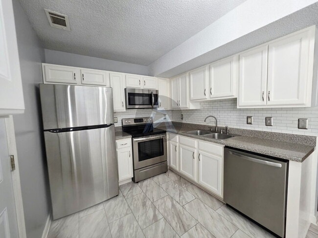 Photo - 17 Middlebrook Dr