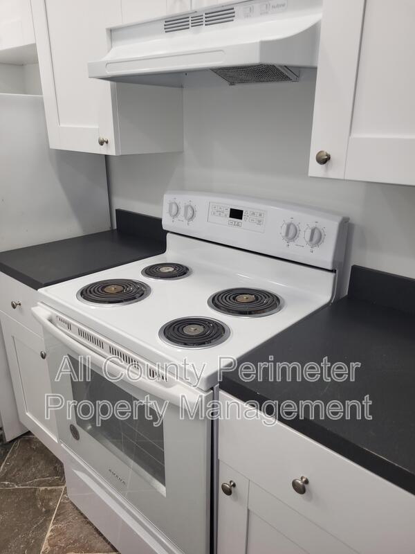 Photo - 3083 Colonial Way Unit APT L