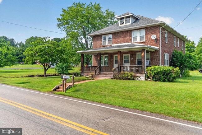 130 Bridge St