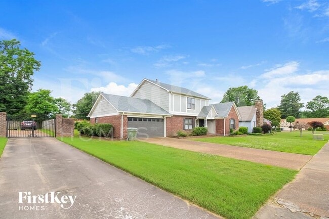 Photo - 1459 Haverwood Ave