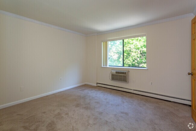 2BR,2BA - 849SF - Bedroom