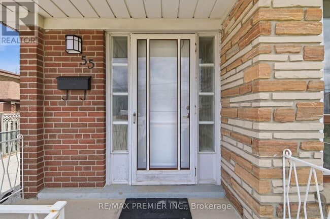 Photo - 55 Plunkett Rd