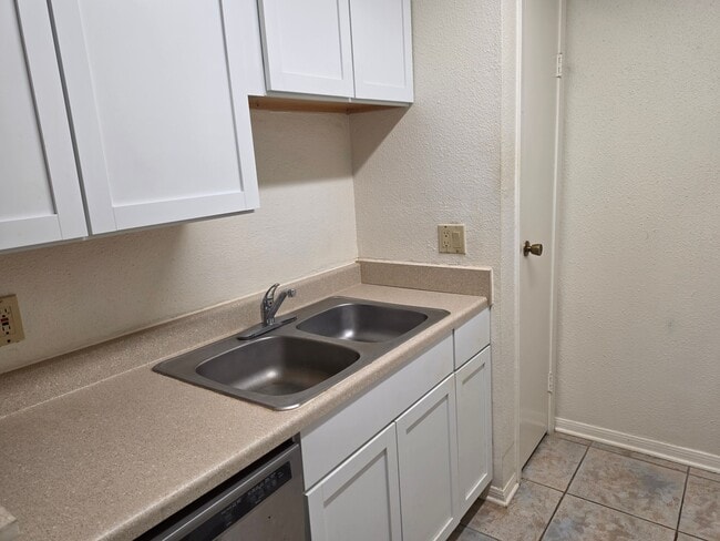 Photo - 1500 Bay Area Blvd Unidad 154