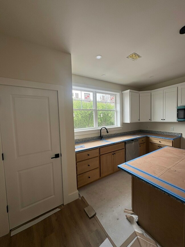 Photo - 216 Hull Ave