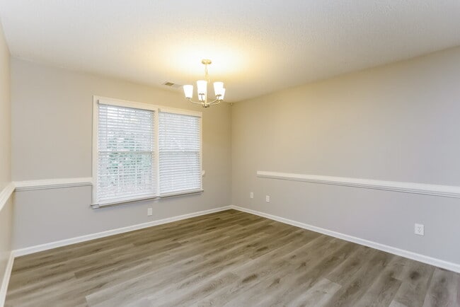 Photo - 24 Leslie Cove