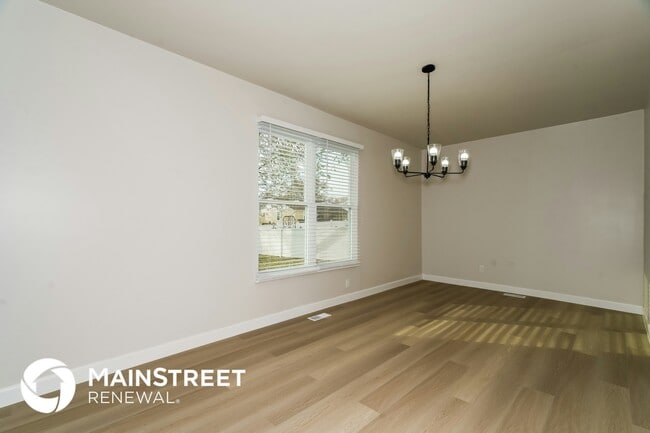 Photo - 623 Riverside Dr