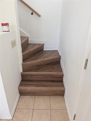 Photo - 205 Kenney St