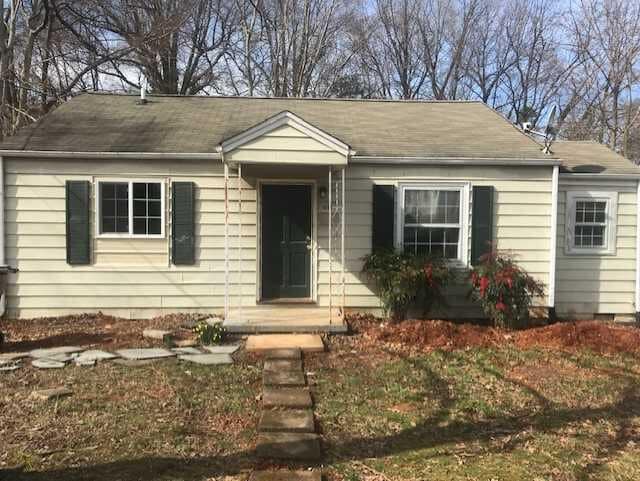 Building Photo - Cozy 2 Bedroom Home Convenient to Gate Cit...