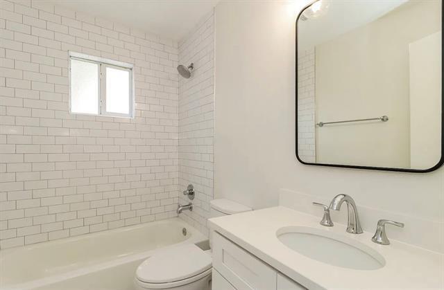 Photo - 425 N Rosemont Ave Unit 105