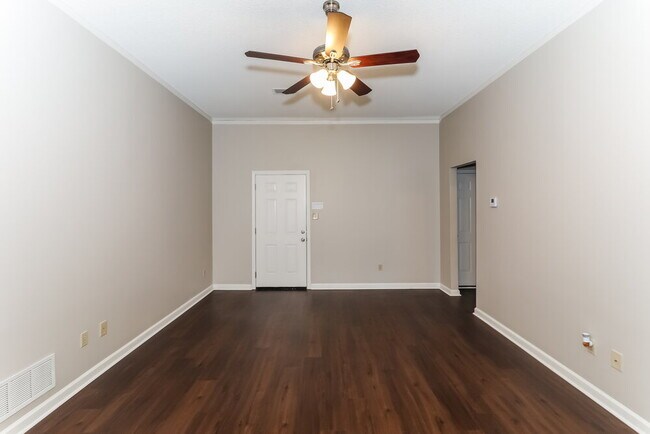 Photo - 8456 Cross Point Dr