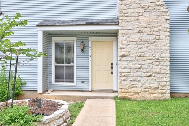 Photo - 6715 Old Quarry Ln
