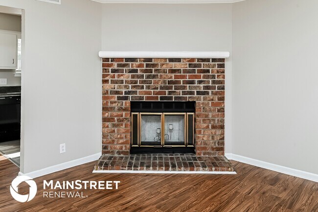 Photo - 3213 E Lake Dr