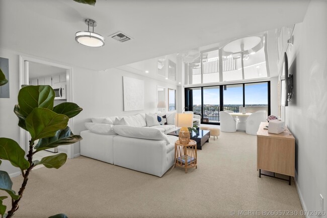 Building Photo - 1200 S Flagler Dr Unit 1102