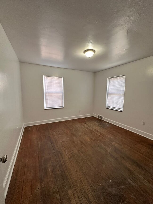 Photo - 210 Perrin St Unit 210