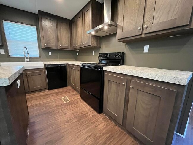 Photo - 119 Betty St