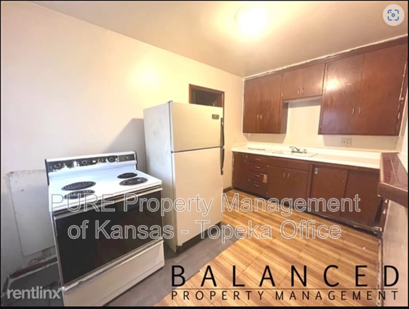 Photo - 1708 SW Washburn Ave