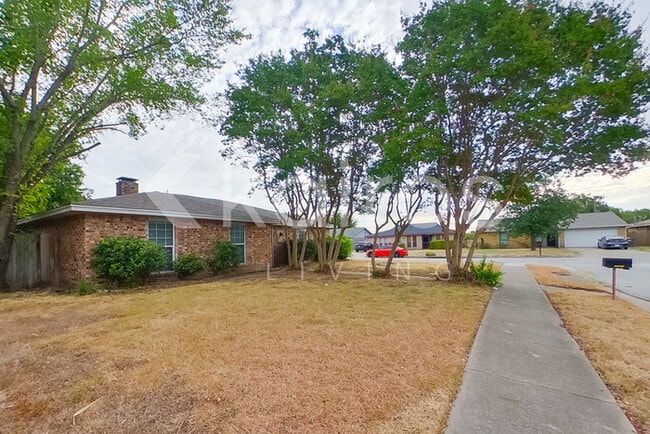 801 Cherry Hills Dr