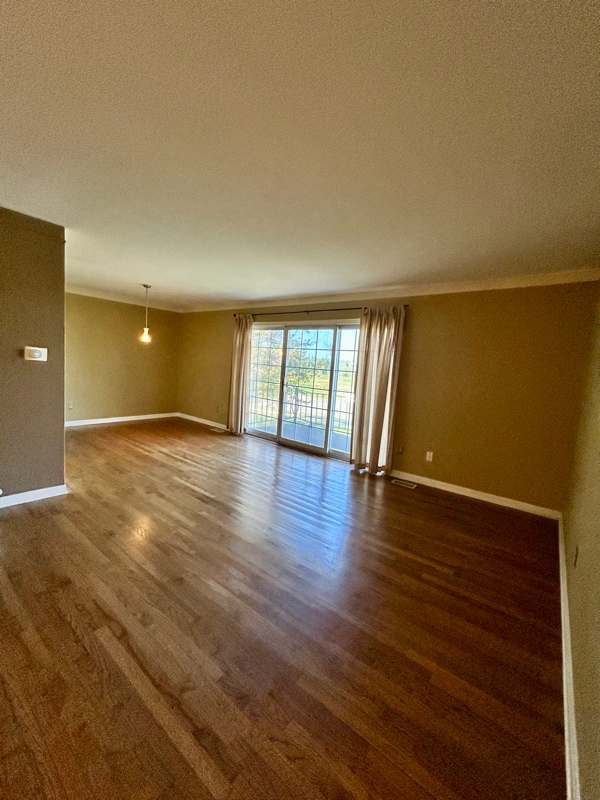 Photo - 426 N Fox Hills Dr