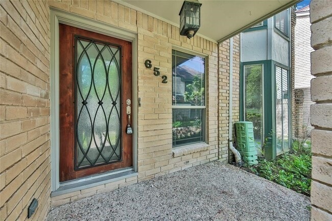 Photo - 652 N Eldridge Pkwy