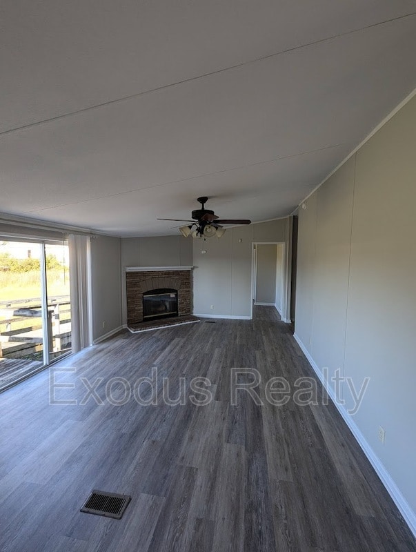 Photo - 2071 Heritage Way