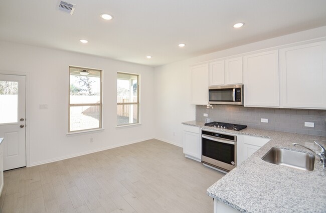 Photo - 7919 Royal Palm Dr