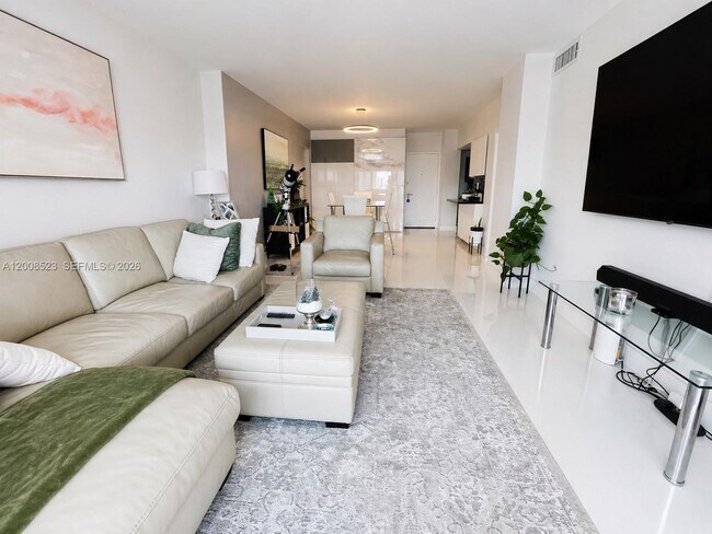 Photo - 300 Bayview Dr Unit PH11