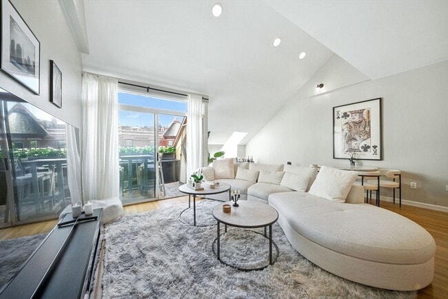 Building Photo - 145 St Botolph St Unit U36 Rental
