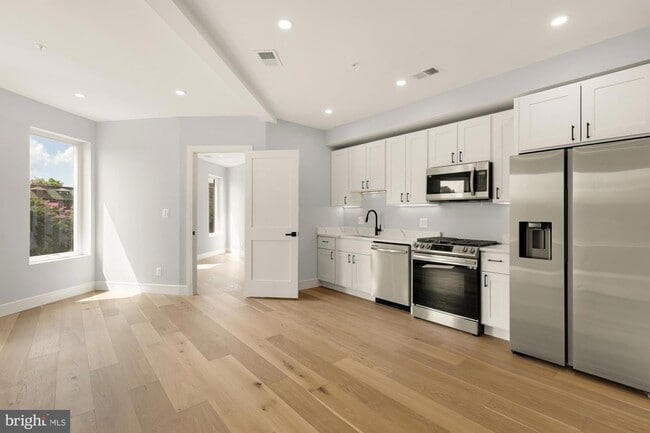 Photo - 3215 Mt Pleasant St NW Unit 203