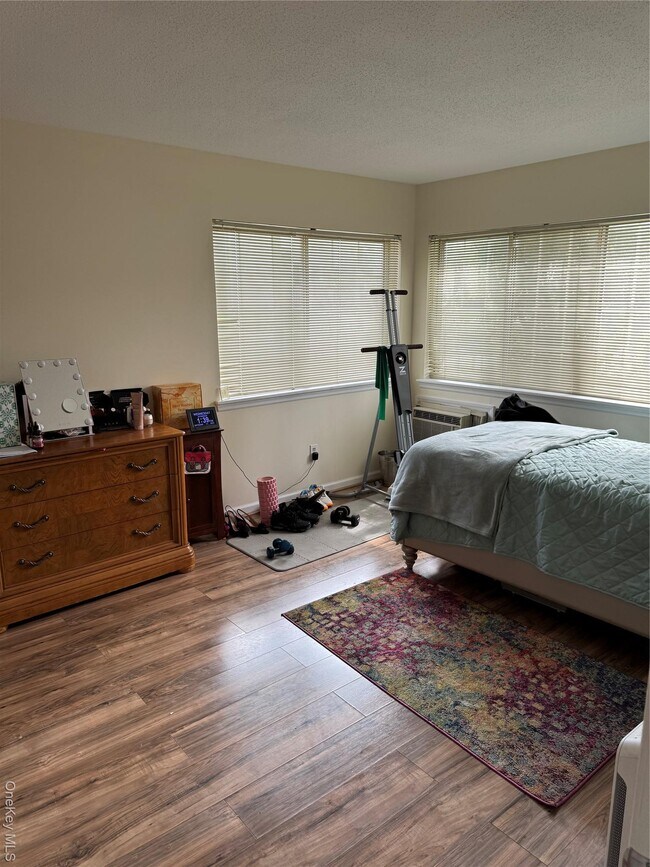Photo - 118 Green Meadows Way