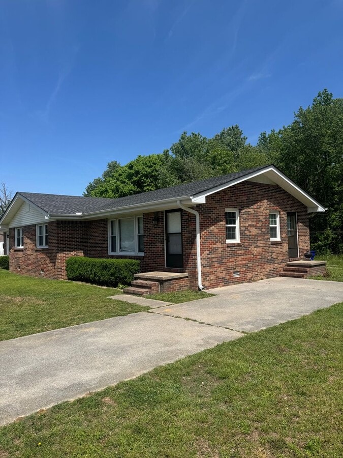 Photo - 586 Hutchens Rd Unit B