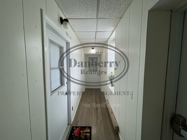 Photo - 324 N Main St Unidad 324