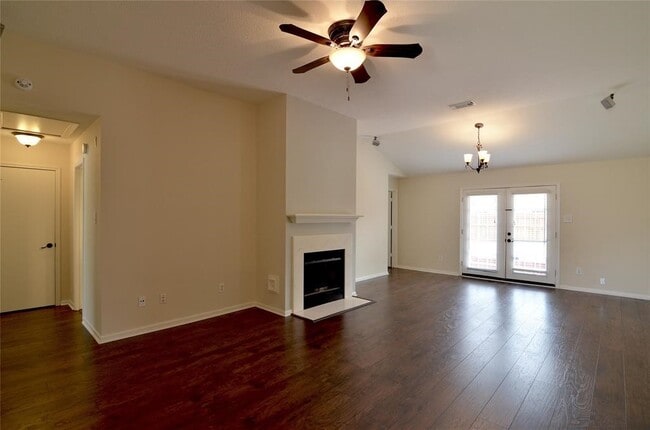 Photo - 28926 Sedgefield St