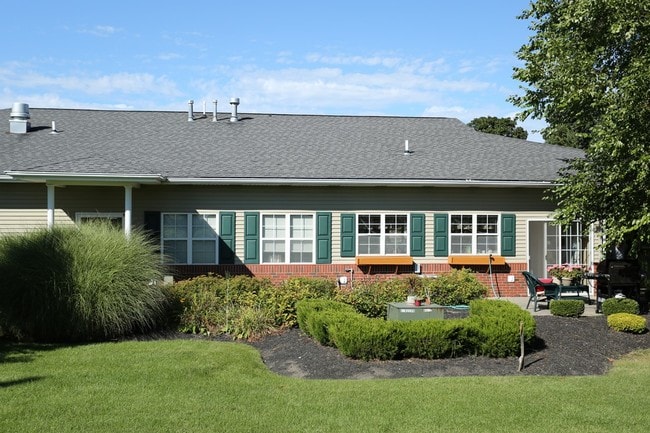 Clubhouse with Outdoor Patio