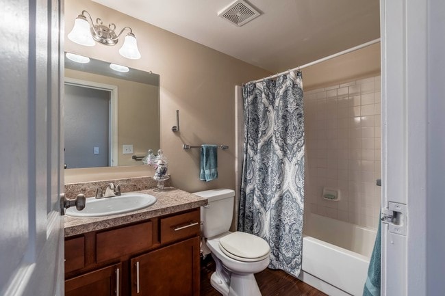Okemos Station Apartments