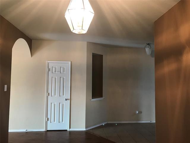 Photo - 1412 Danielle Creek Dr