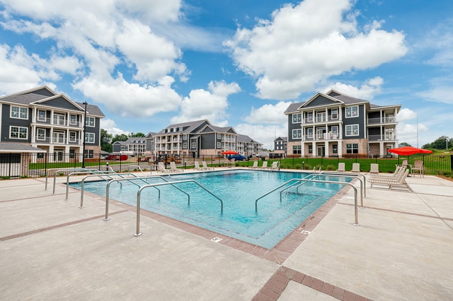 Shadow Creek West New Apartments
