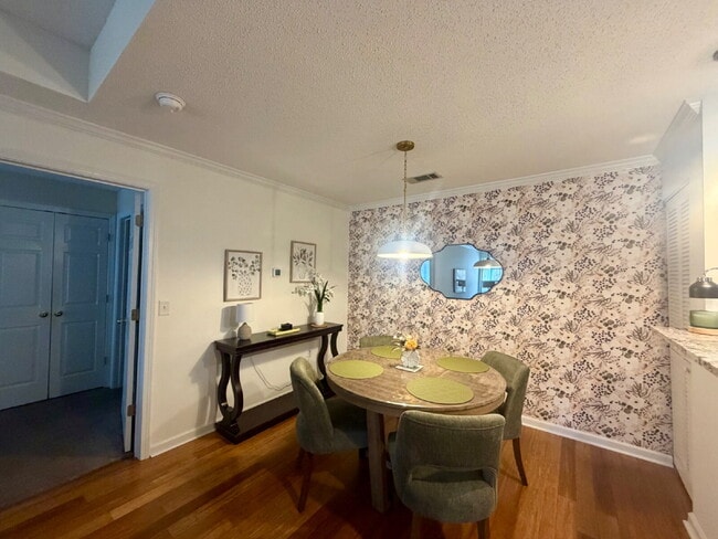 Photo - Furnished Two Bedroom Condo in The Reserve at Woodbridge. Unit J211