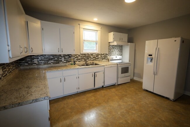 Photo - 16 Holland Rd Unit 2