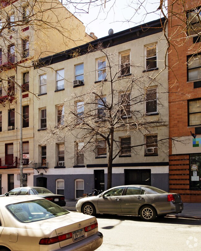 Photo - 100-102 E 4th St