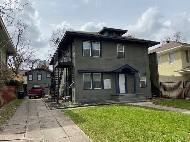 Photo - 3500 Garrott St Unit #1