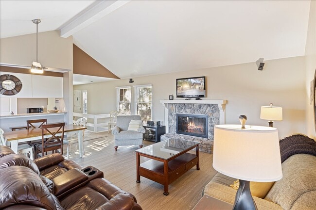 Photo - 415 Staniel Cay Dr